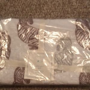 NWT pottery barn toddler quilt zebra safari